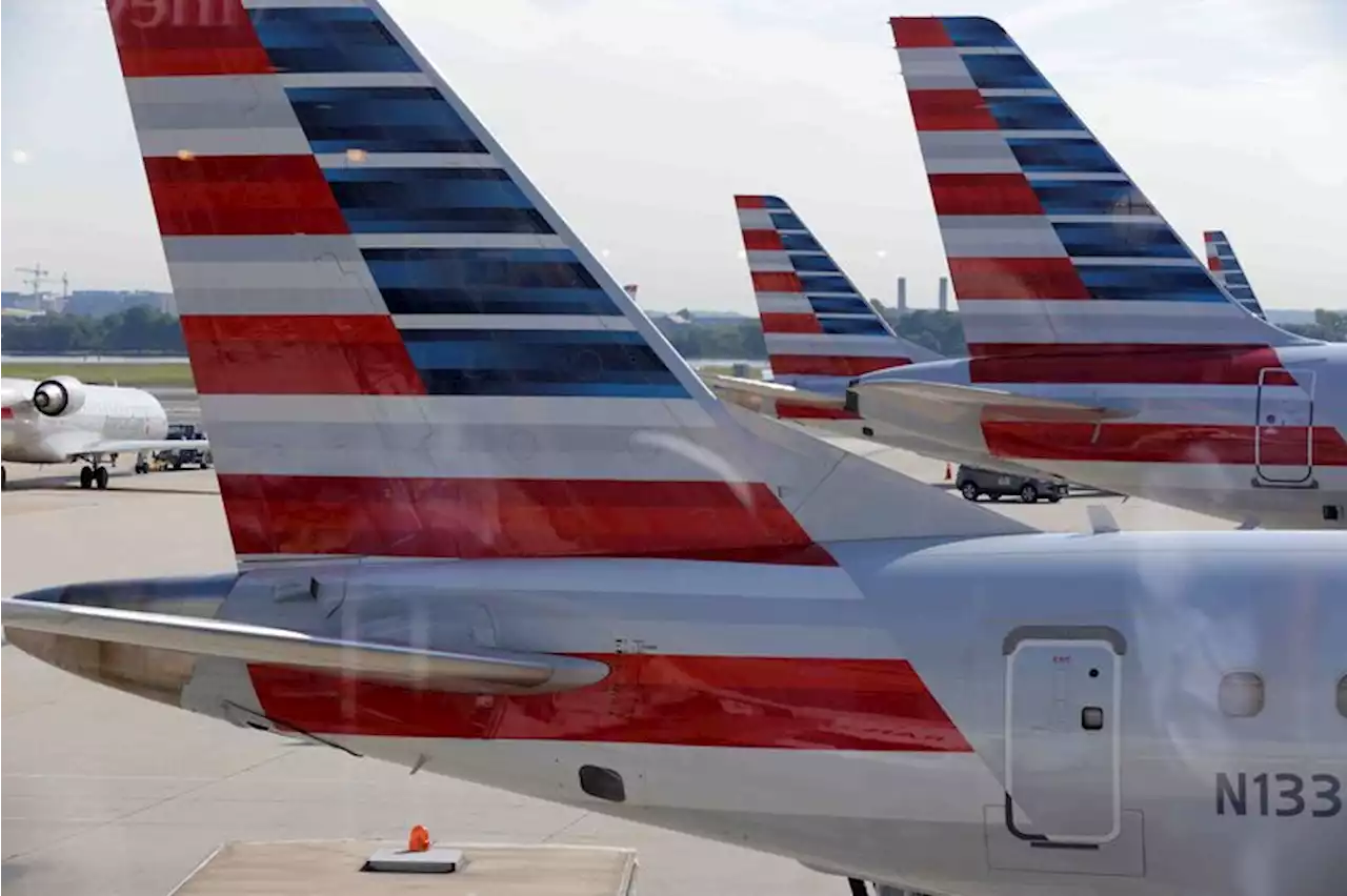 US fines American Airlines for keeping passengers on tarmac By Reuters