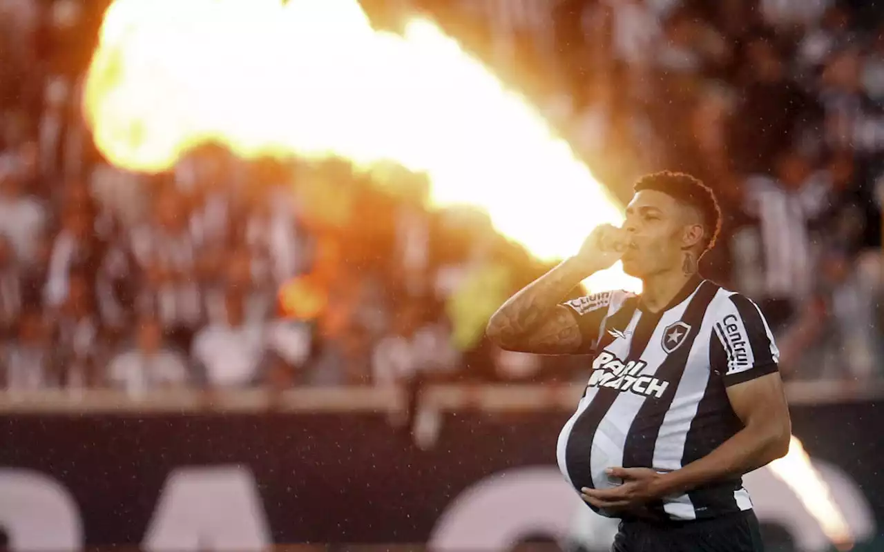 Luis Henrique admite título do Botafogo 'cada vez mais próximo' | Botafogo