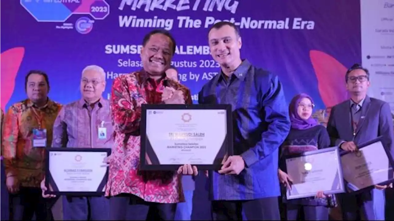 Wujudkan Sustainability, Pusri Berhasil Raih Penghargaan Industry Marketing Champion 2023