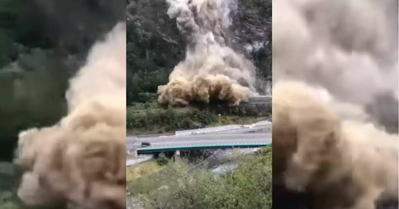 VIDEO. Les images effrayantes de l'éboulement en Savoie qui cause la fermeture de voies de circulation