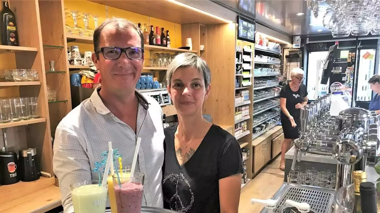 La Flèche. Ce couple reprend le bar Le Carnot