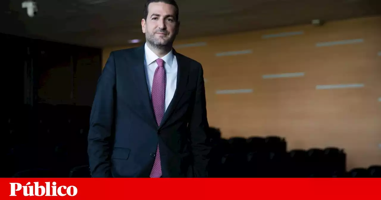 Hugo Soares critica “ausência” de Costa e diz que Governo está “sem rei nem roque”