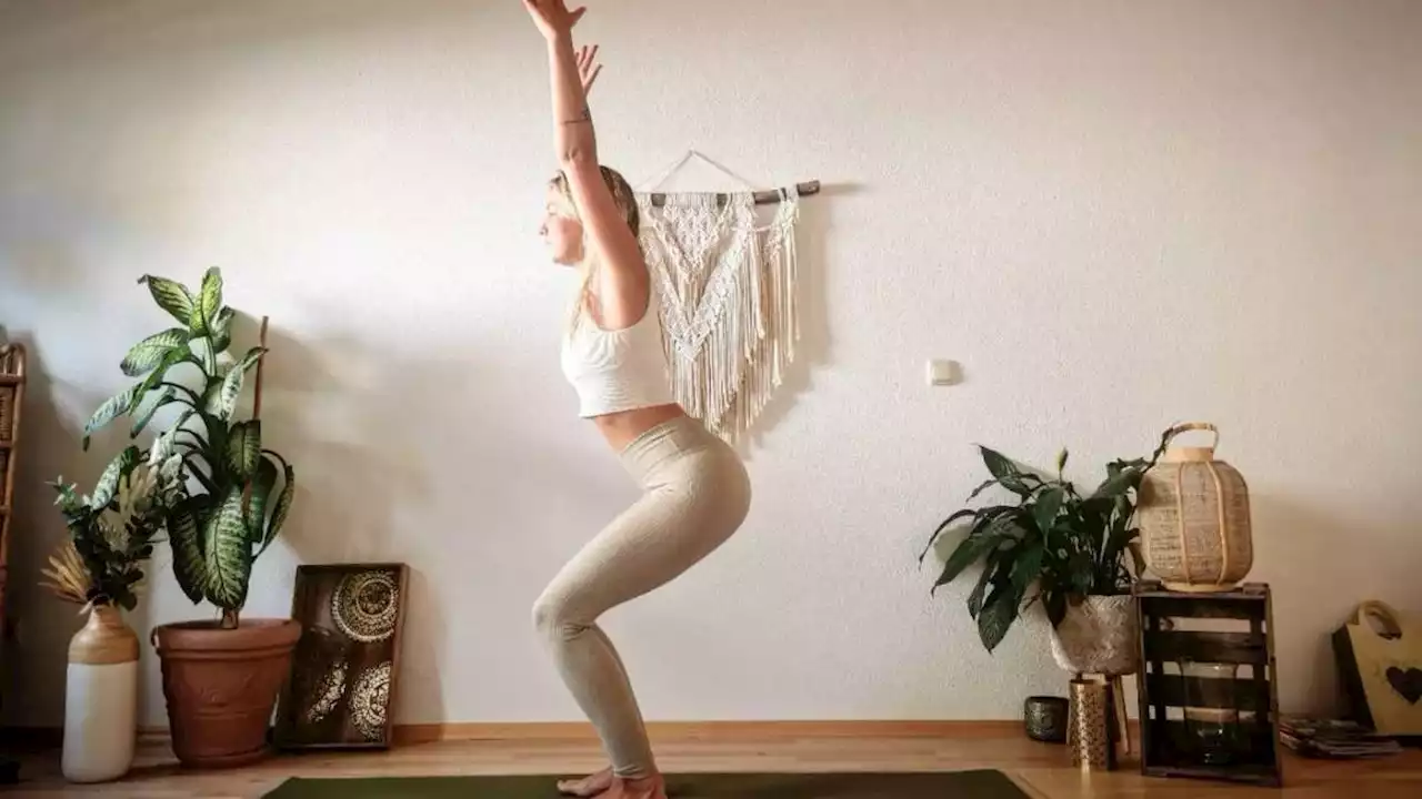 Mehr Stabilität und Kraft in den Beinen durch diese Yoga-Übungen