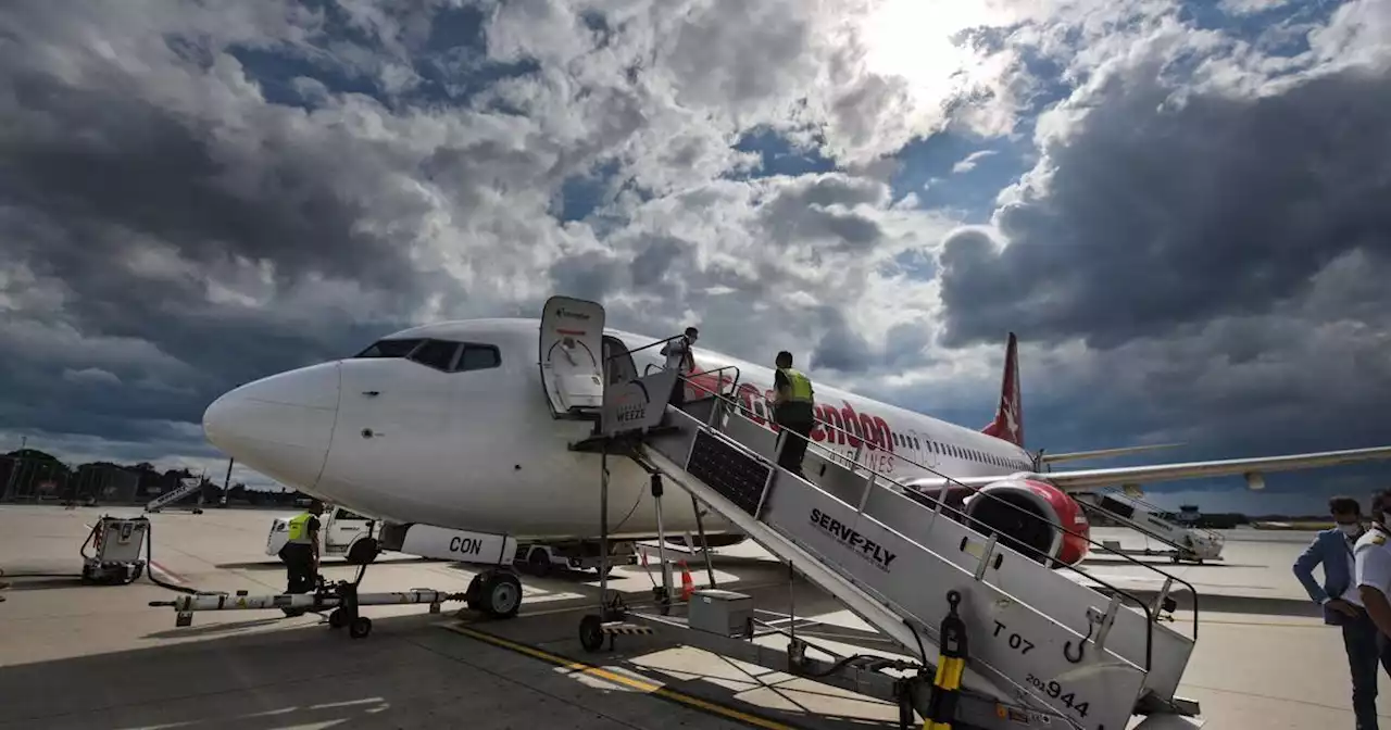 Erwachsenenbereich: Niederländische Fluggesellschaft führt kinderfreie Zone im Flugzeug ein