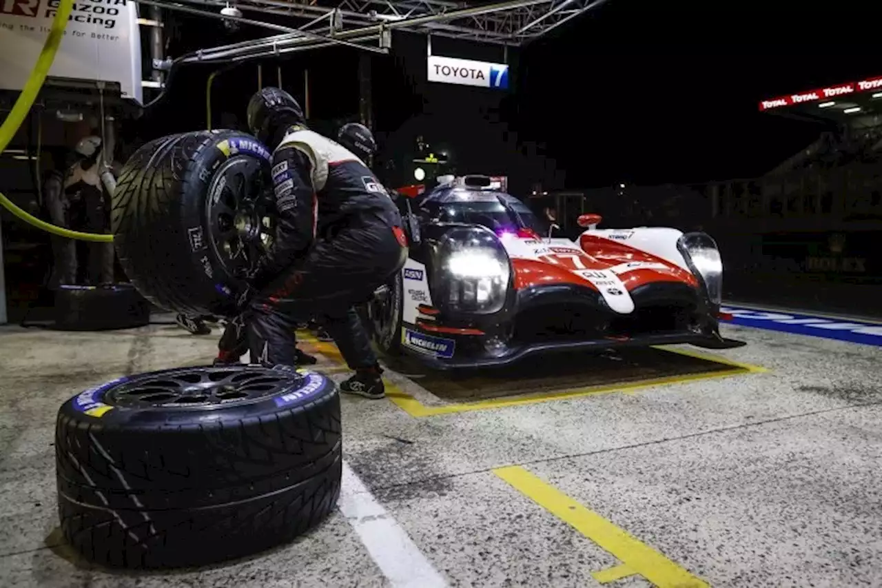 24h Le Mans: Toyota geht an der Spitze in die Nacht