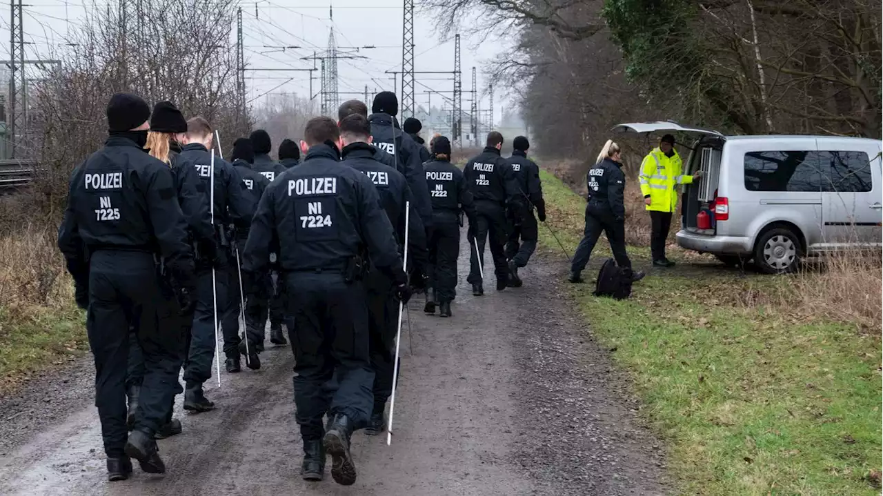 Stumpfe Gewalteinwirkung ist Todesursache : 14-Jähriger nach Mord an Gleichaltrigem nahe Hannover in U-Haft