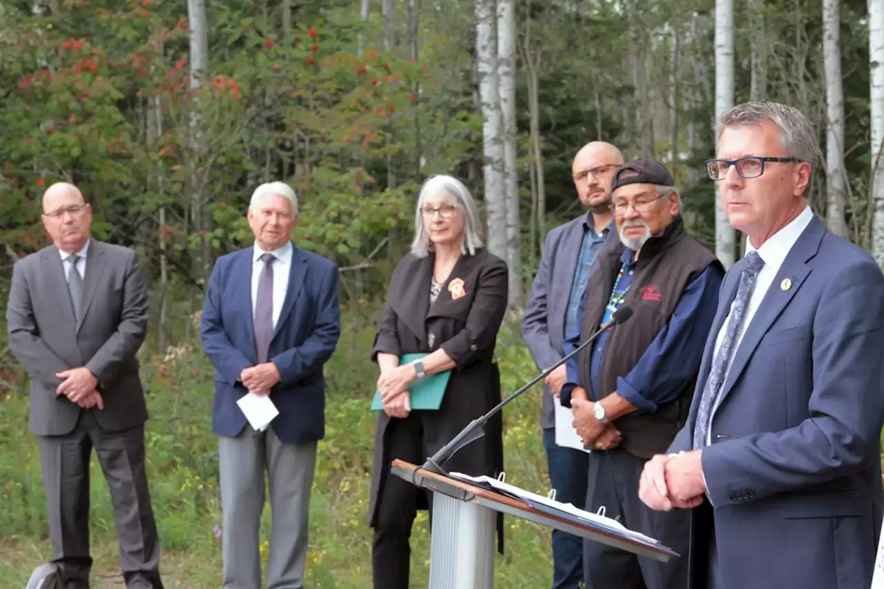 Feds, province announce funding for new housing development