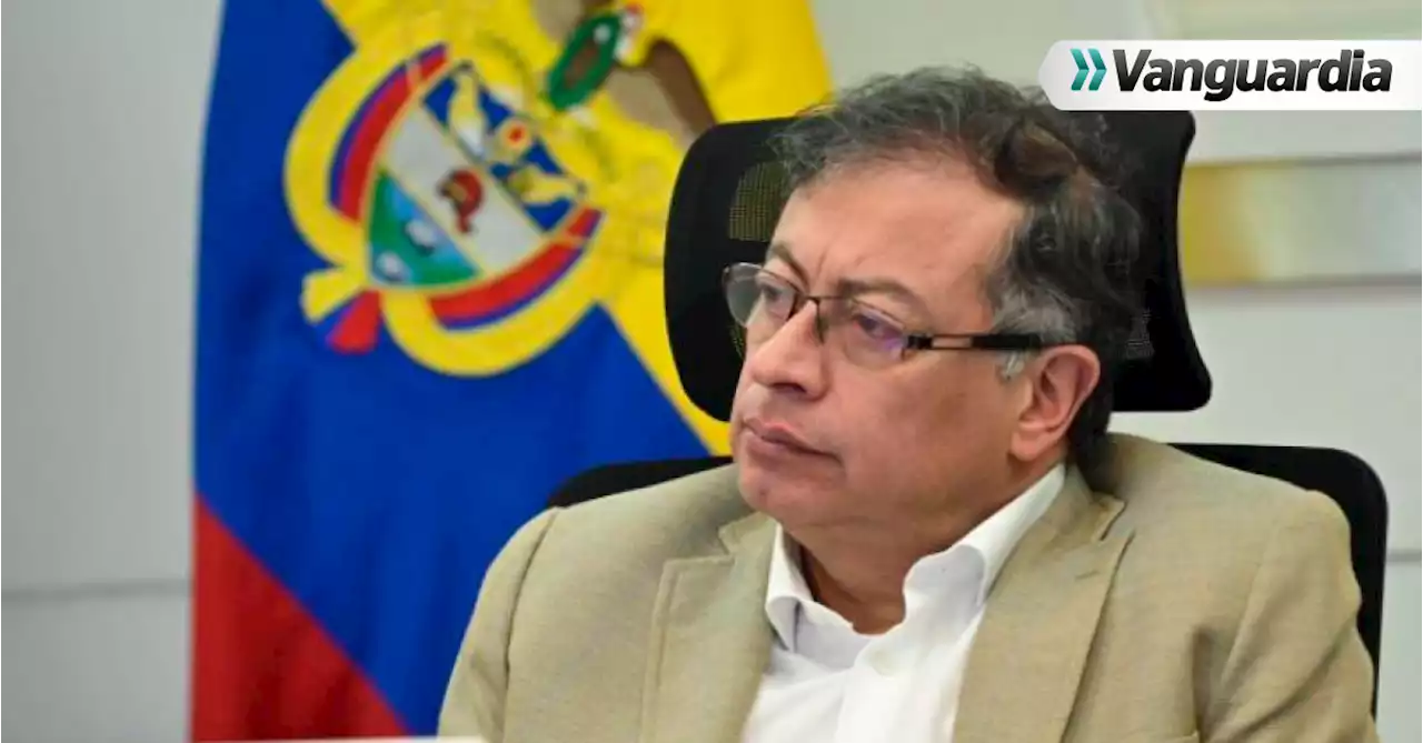 Presidente Gustavo Petro firmó ley que prohíbe uso de animales de la Fuerza Pública en manifestaciones