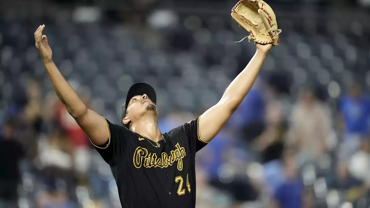 Oviedo pitches 2-hitter for first complete game, leads Pirates over Royals 5-0