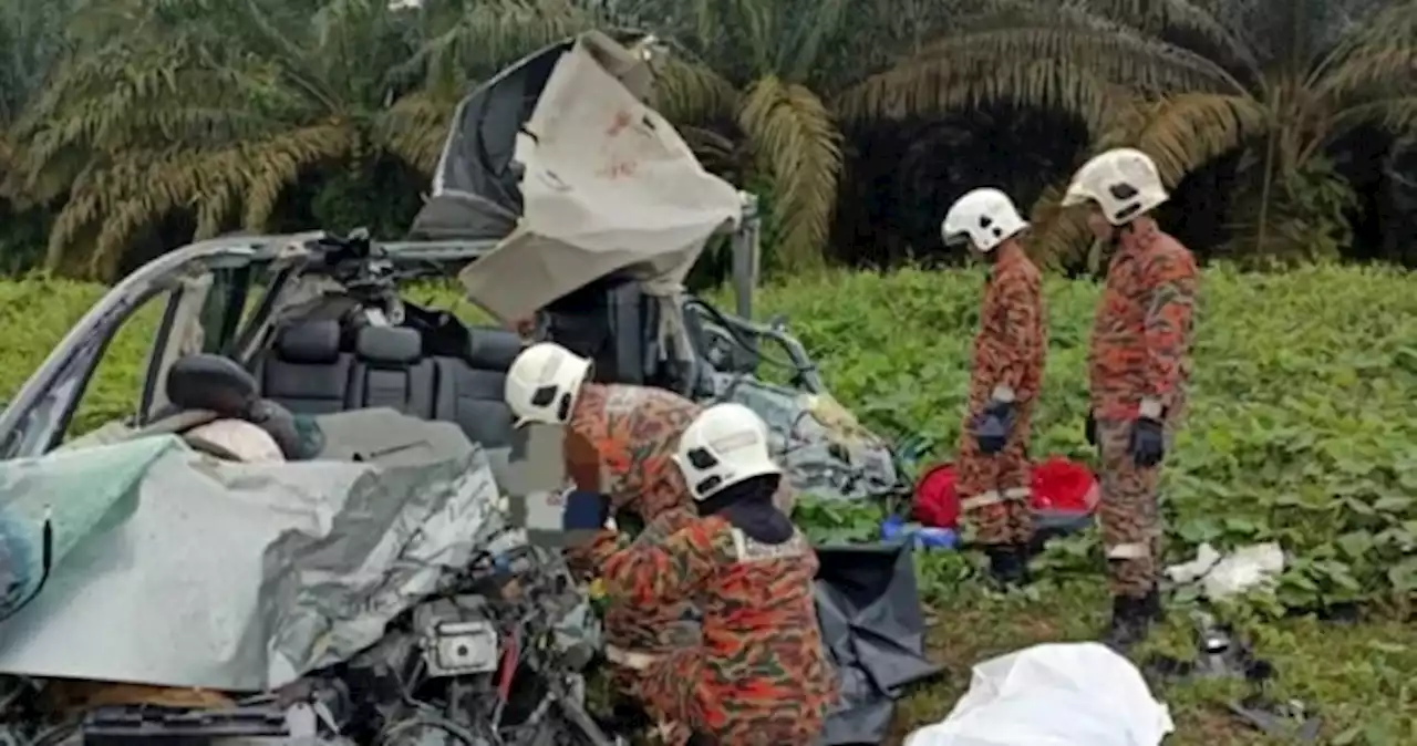 'It could not avoid a lorry coming from the opposite direction': 2 Singaporeans, 1 PR killed in traffic accident in Johor