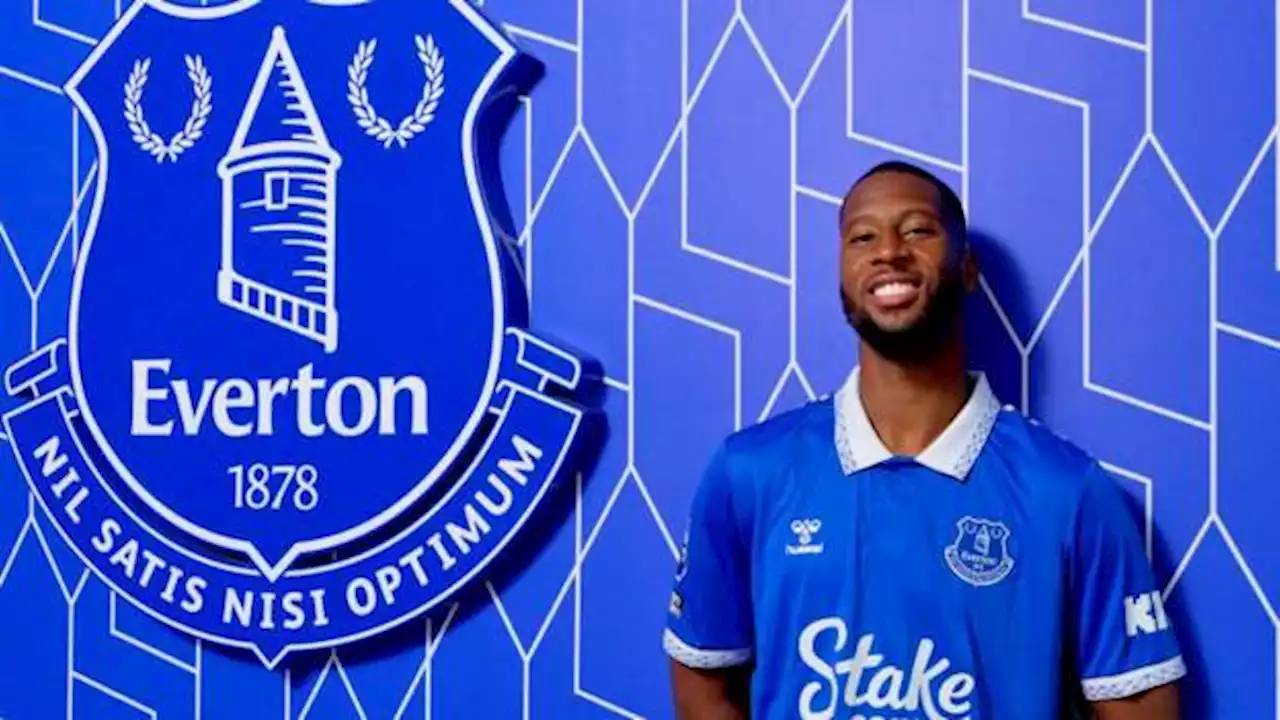 Everton sign striker Beto from Udinese