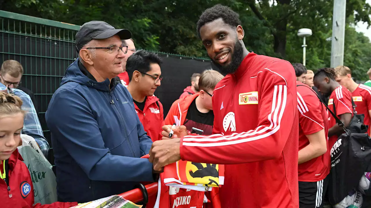 Union Berlin: Schreibt Siebatcheu hier seine letzten Autogramme?