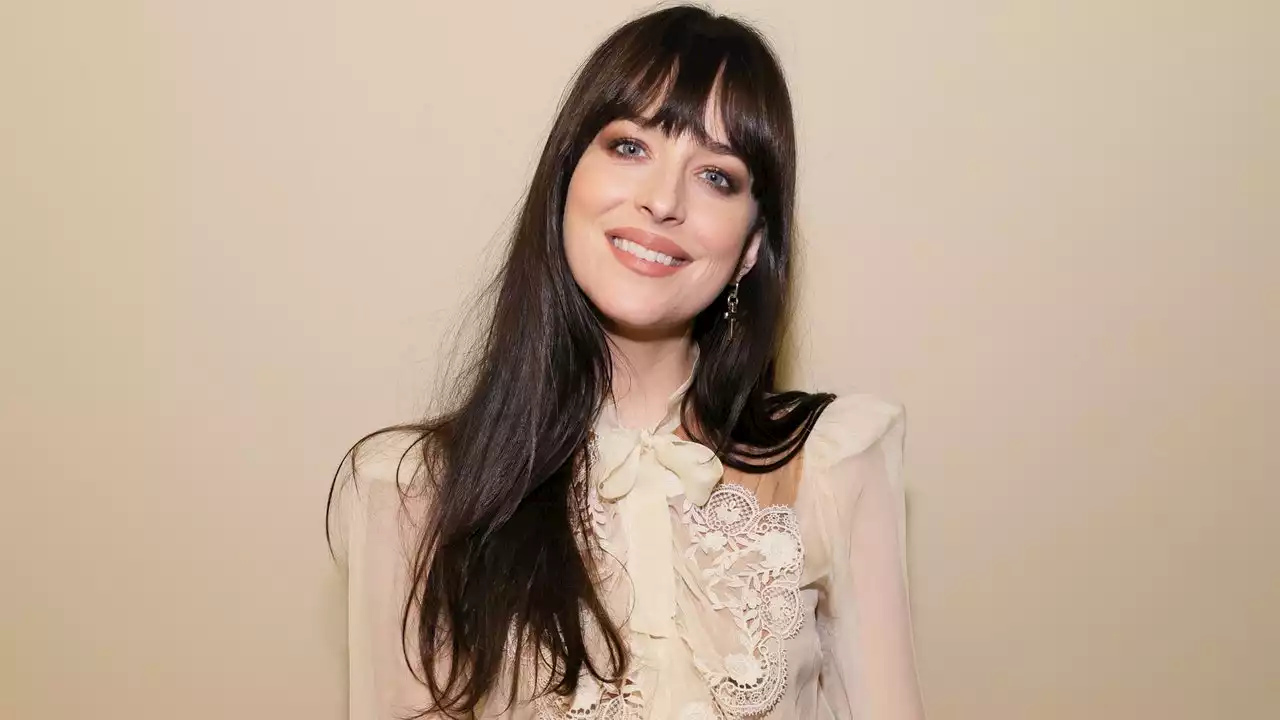 Have You Seen Dakota Johnson’s New Blonde Bob?