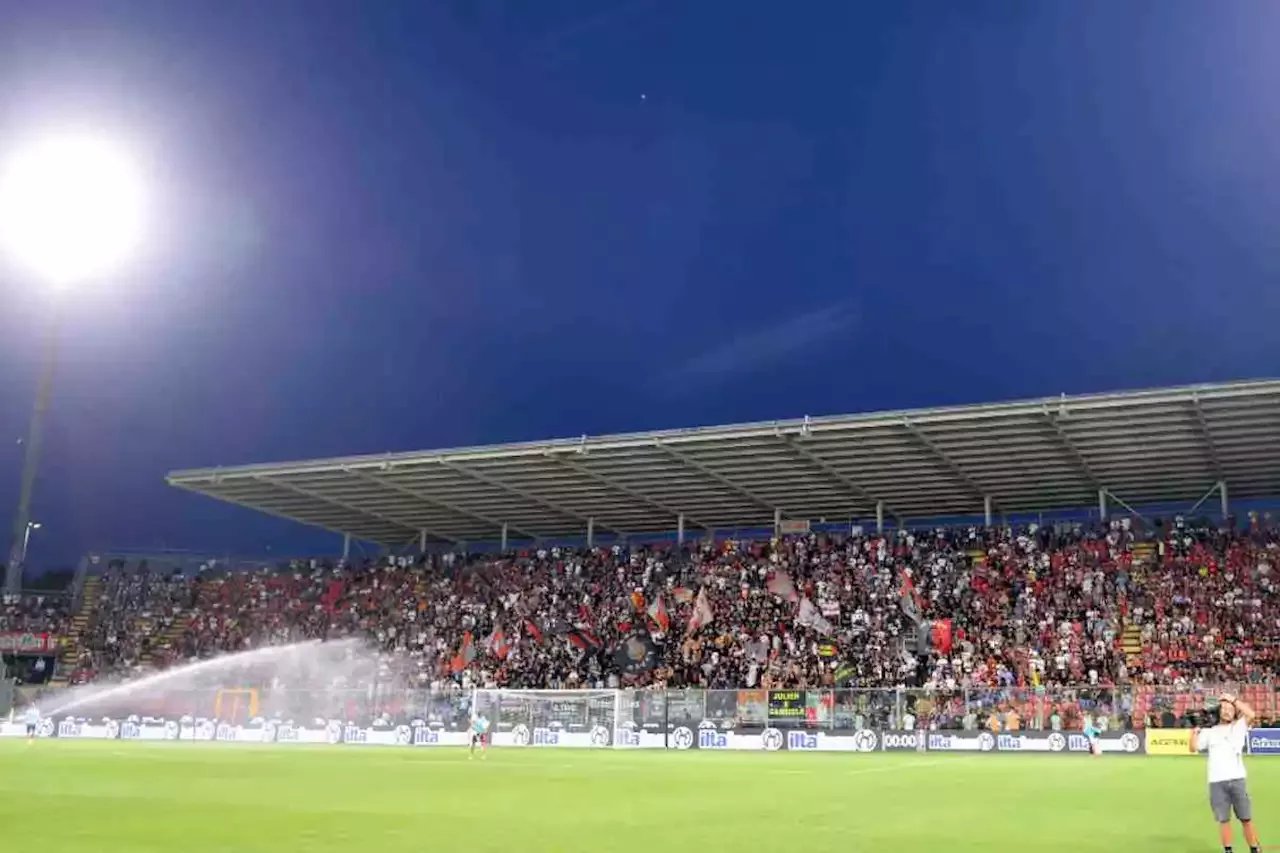 Stadio Cremonese, Giovanni Zini Di Cremona: Storia, Posti, Come ...