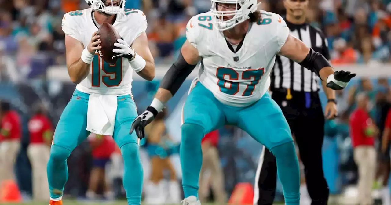 Chicago Bears acquiring OL Dan Feeney from the Miami Dolphins