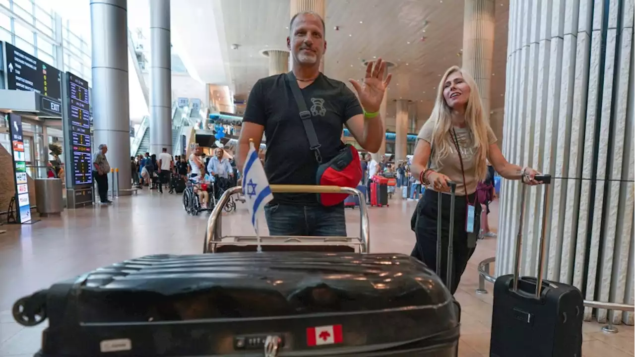 Saudi Arabia gets an unlikely visitor when a plane full of Israelis makes an emergency landing