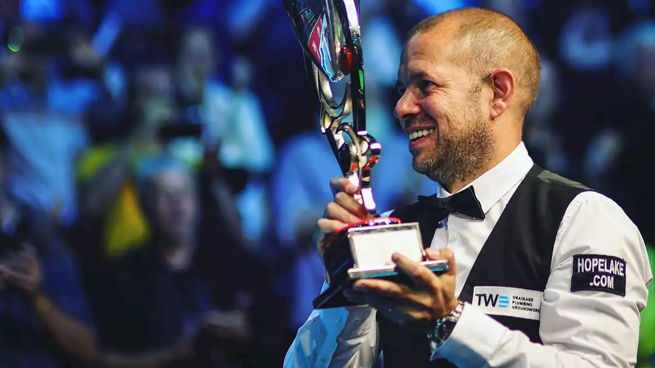 Rolf-Kalb-Blog: Der erleichterte Champion Barry Hawkins und das Orga-Team - der König von Nürnberg