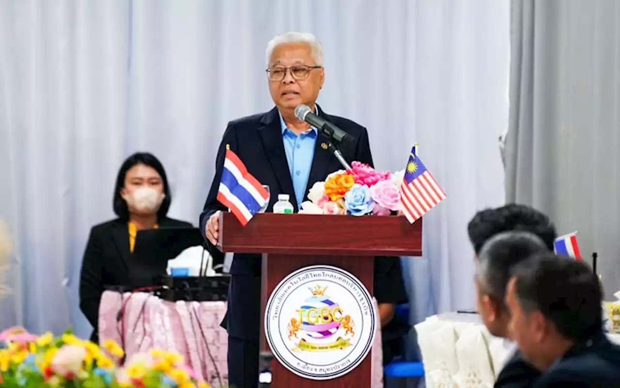 Unite as family for world peace, Ismail tells Thai audience