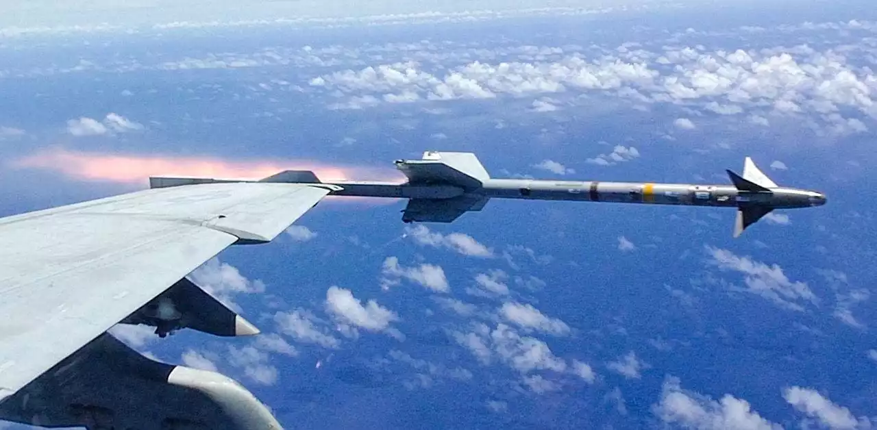 Ukrainian Jets Will Hunt Russian Drones Using American Heatseekers