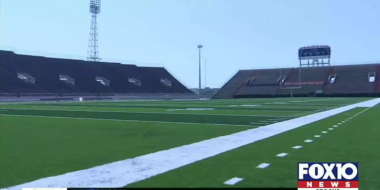 Mobile County school board approves turf replacement for some high school football fields