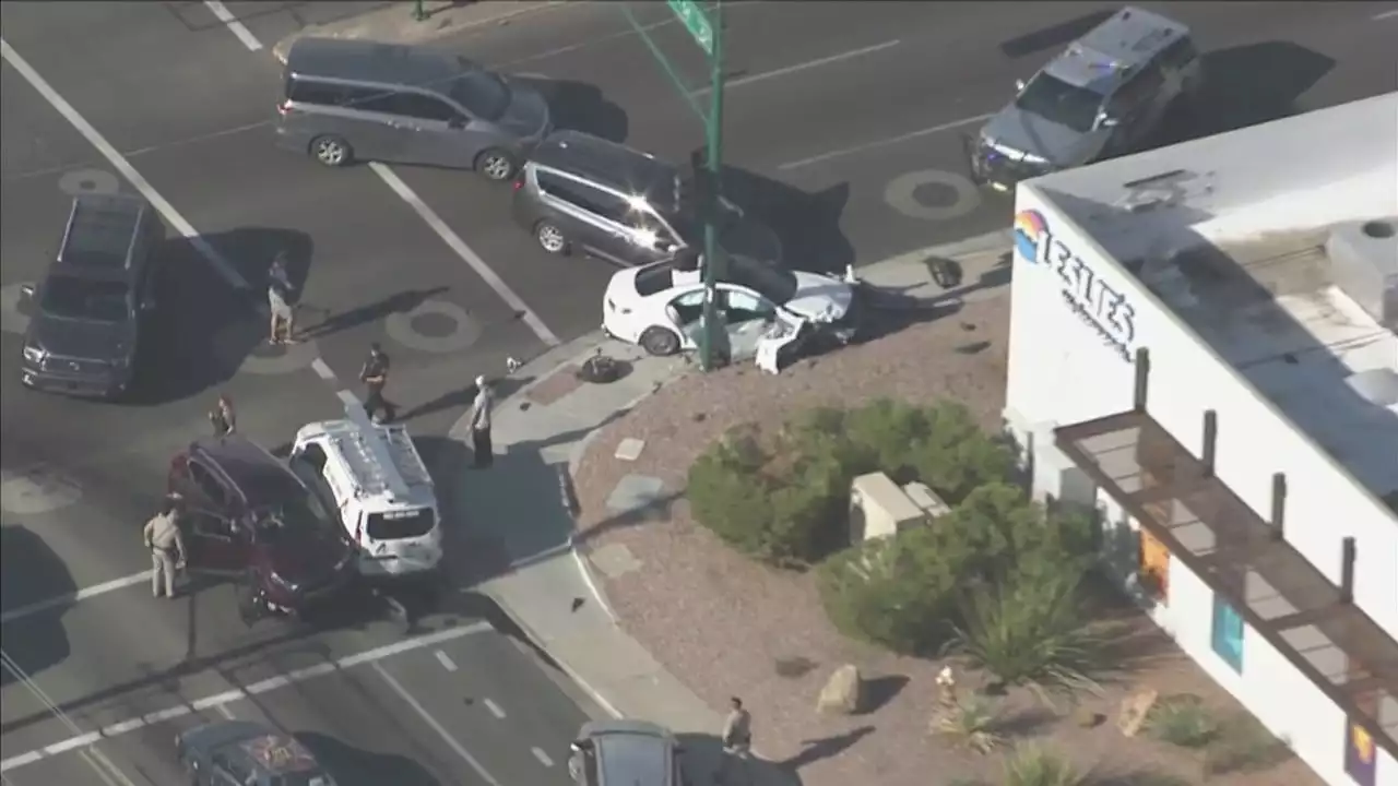 Police, DPS on scene of a crash in central Phoenix with unknown circumstances