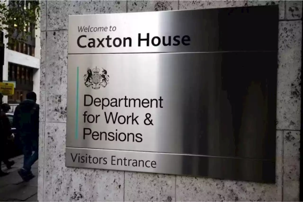 DWP to offer £407 a month to anyone with one of these common eye problems