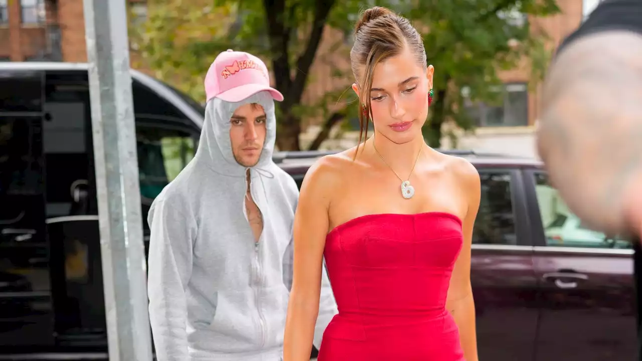 Justin et Hailey Bieber surprennent avec deux looks diamétralement opposés à New York