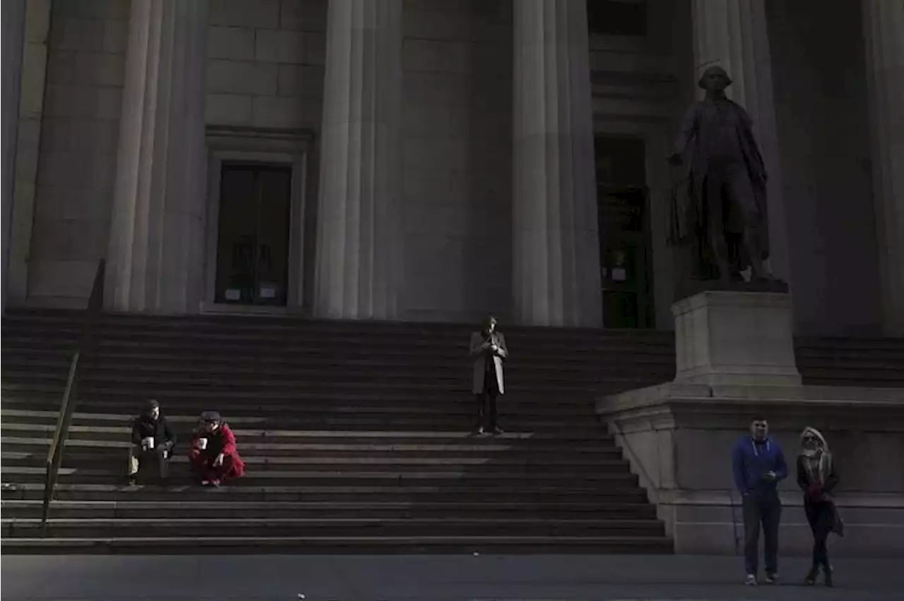 Dow futures tick higher, HEICO slips 5.9% after-hours By Investing.com