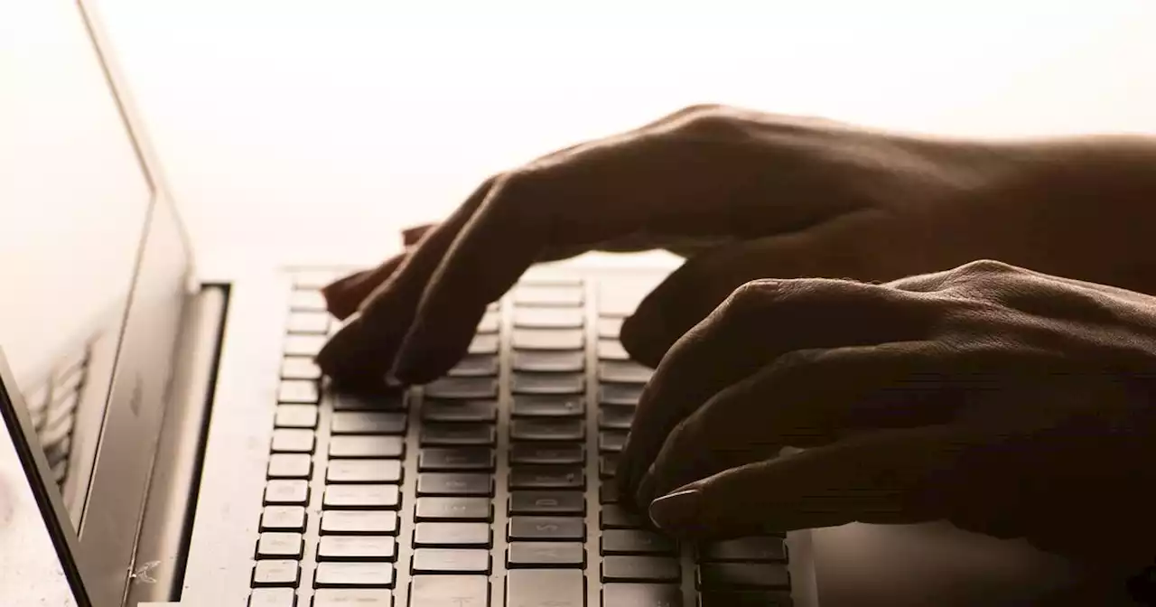 IT workers still the best paid but tech downturn triggers fall in wages