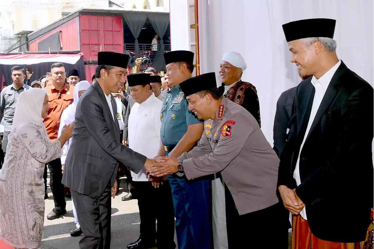 Jokowi, Prabowo, dan Ganjar Hadir di 1 Tempat, Lihat Siapa yang Paling Dekat