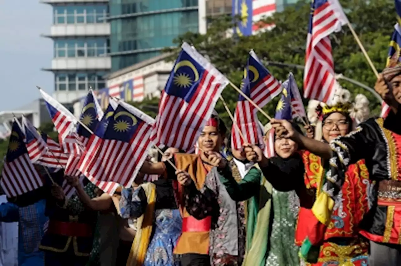 National Day parade full rehearsal draws large crowd, thanks to school holiday