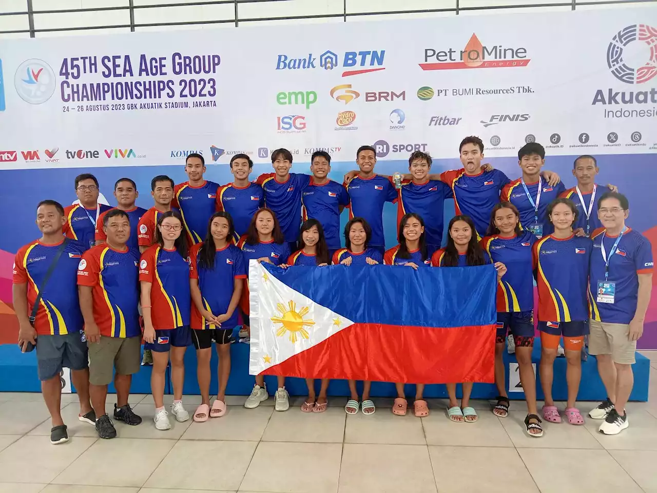 De Leon, Taguinota shine in SEA Age swim tilt