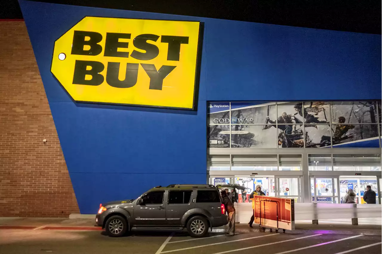 Best Buy scales back sales outlook as results top expectations