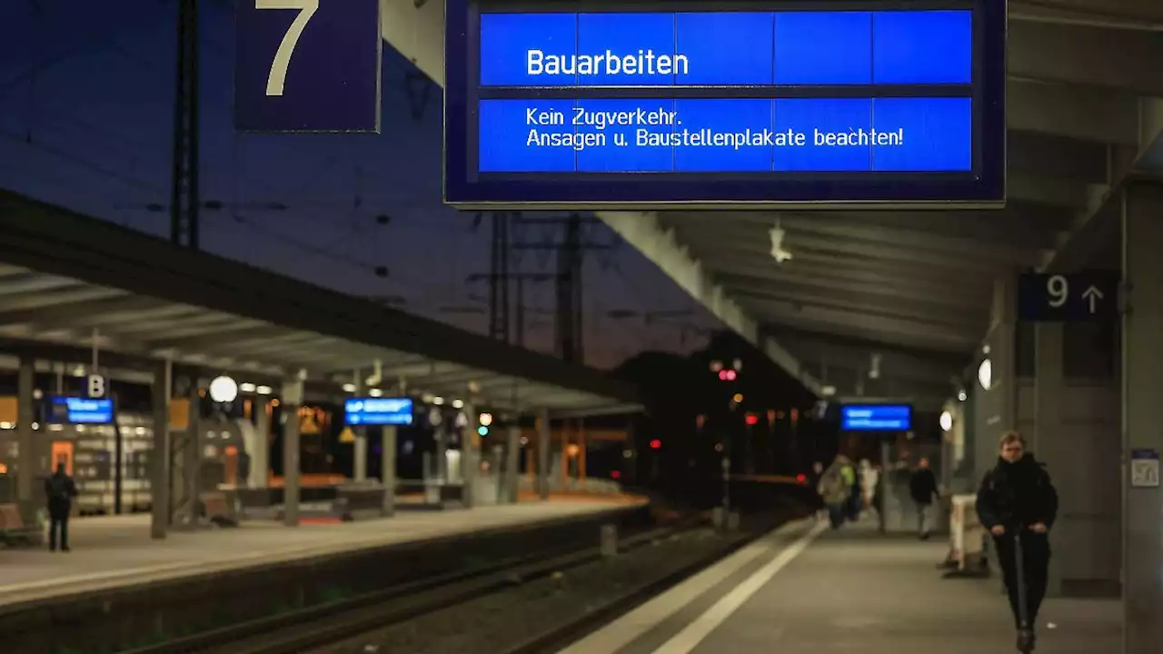 Bahn sperrt in Herbstferien Strecken rund um Duisburg