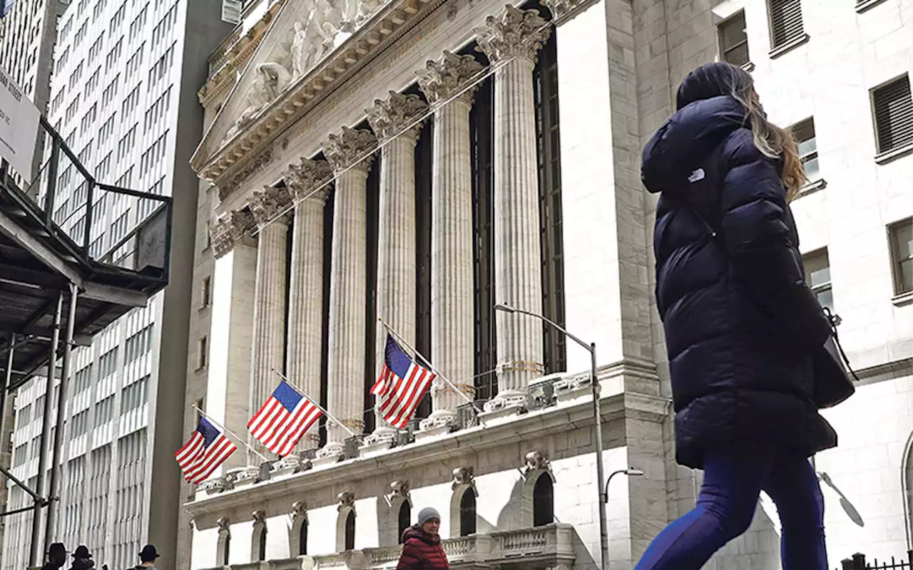 Wall Street acorda mista na expetativa por conhecer novos dados económicos