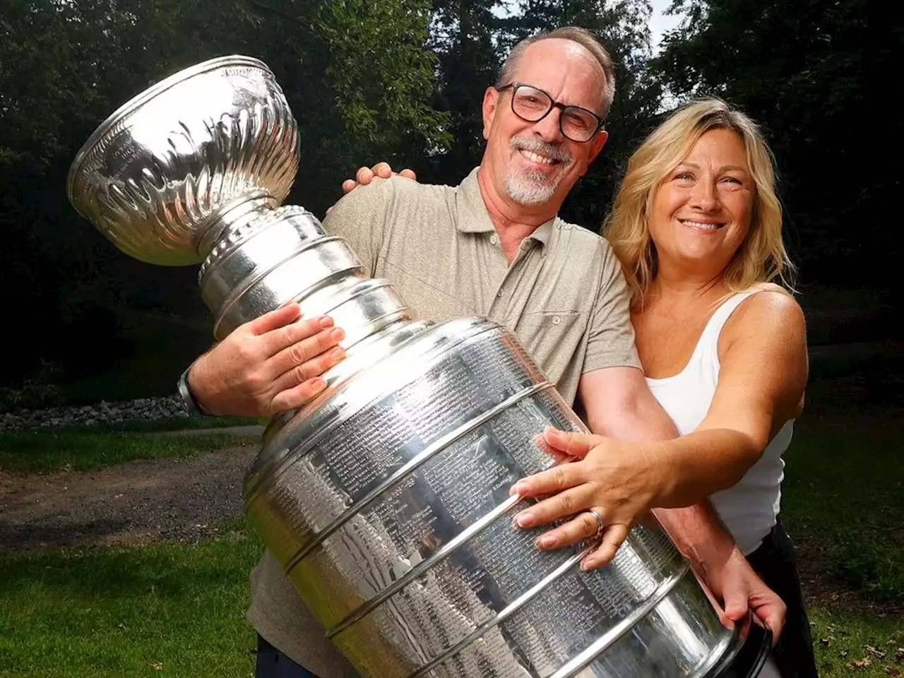 HOME FOR A DAY: Vegas Golden Knights assistant trainer Muir brings Stanley Cup back to Ottawa