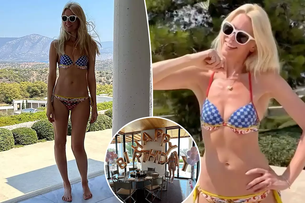 Claudia Schiffer flaunts body in colorful bikini on 53rd birthday