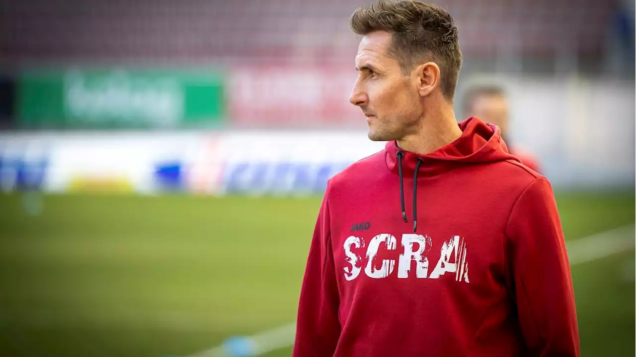 Klose erhält President's Award der UEFA