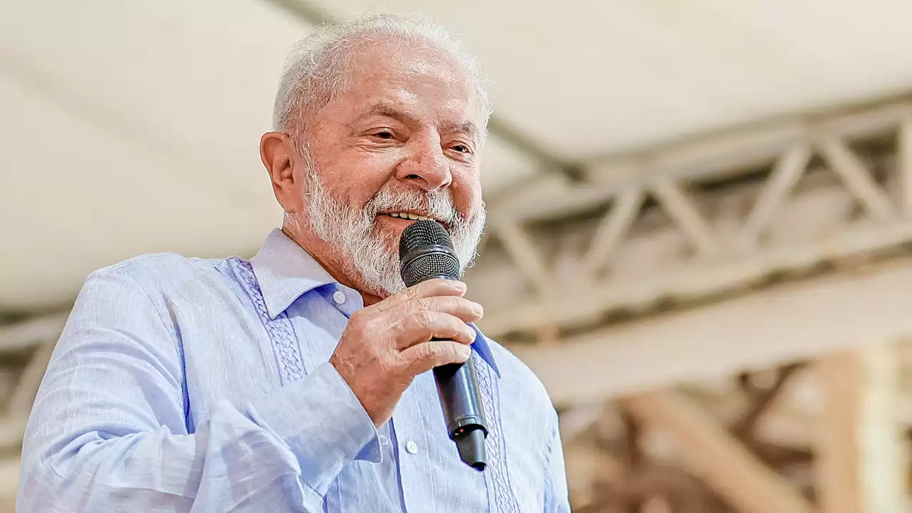 Lula sanciona novo salário mínimo e aumento da isenção do IR