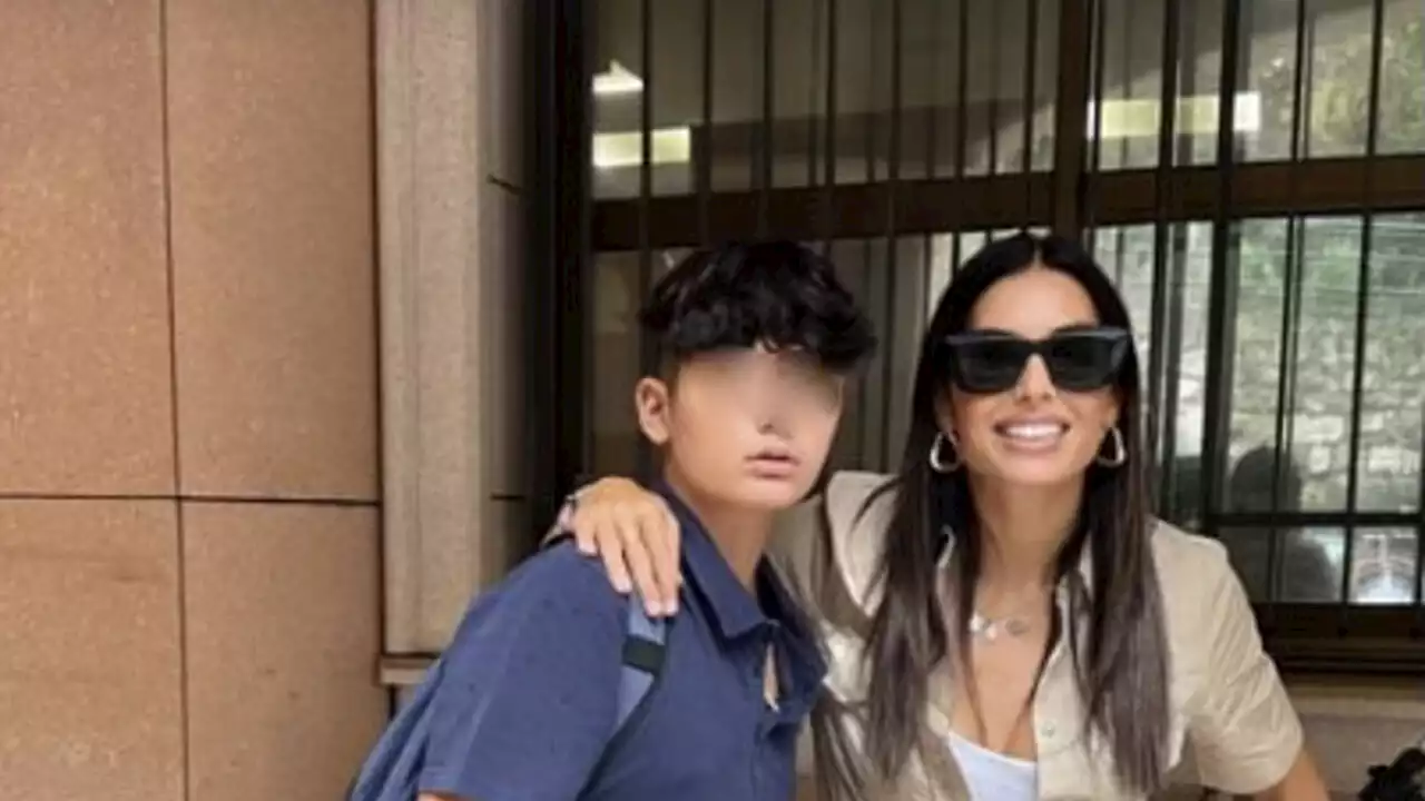 Elisabetta Gregoraci e il primo giorno di scuola di Nathan Falco (nel prestigioso istituto da 30mila euro al mese)