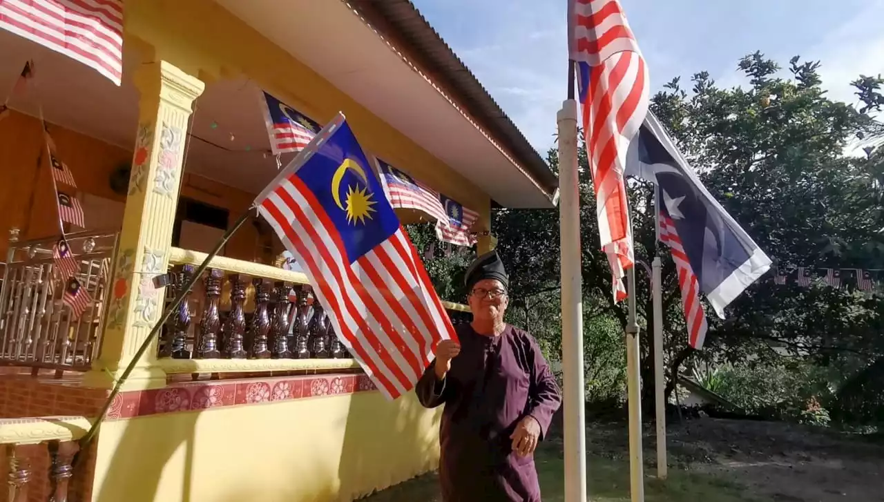 Sambut hari lahir serentak hari merdeka