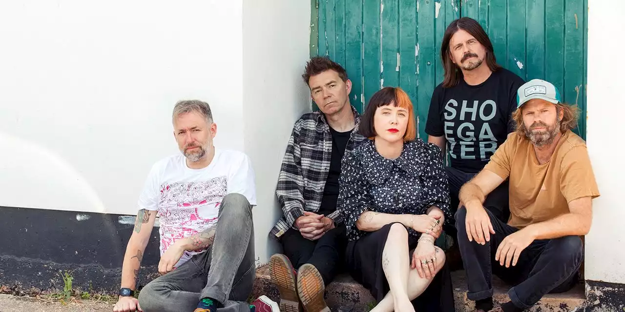 ‘Everything Is Alive’ by Slowdive Review: A Second-Act Success