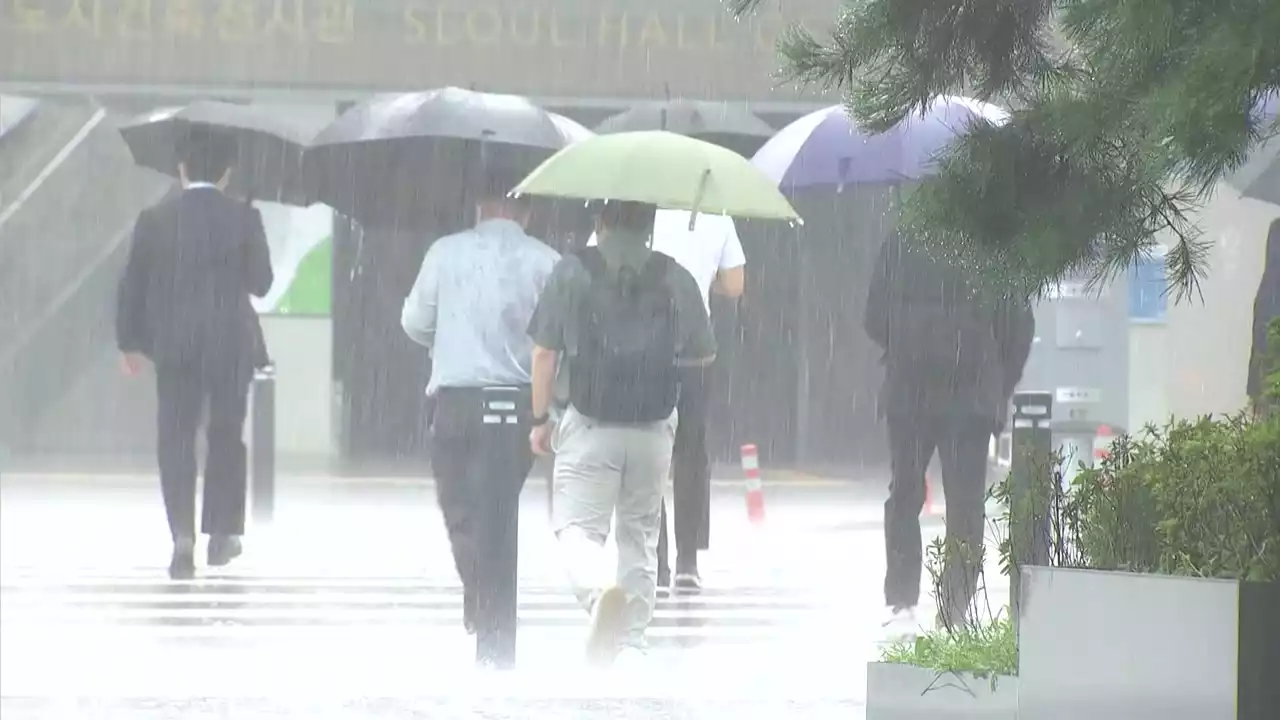 [날씨] 전국 곳곳 강한 비...시간당 30∼60mm 호우피해 유의