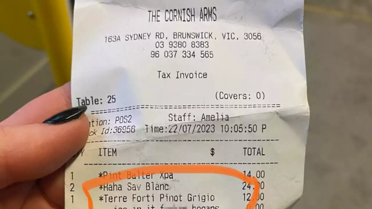 Melbourne restaurant slammed for rude comment left on receipt