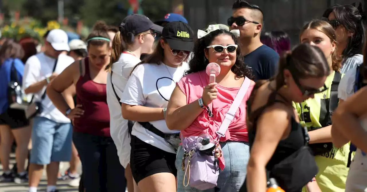 Lollapalooza Day 1: Billie Eilish a fan favorite on opening day