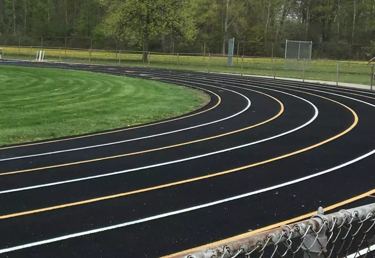 Somalian runner takes 22 seconds to run 100 meters at University Games; it ignites a scandal (video)