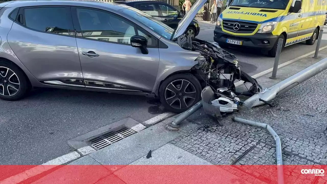 Um ferido em despiste de carro em Viana do Castelo