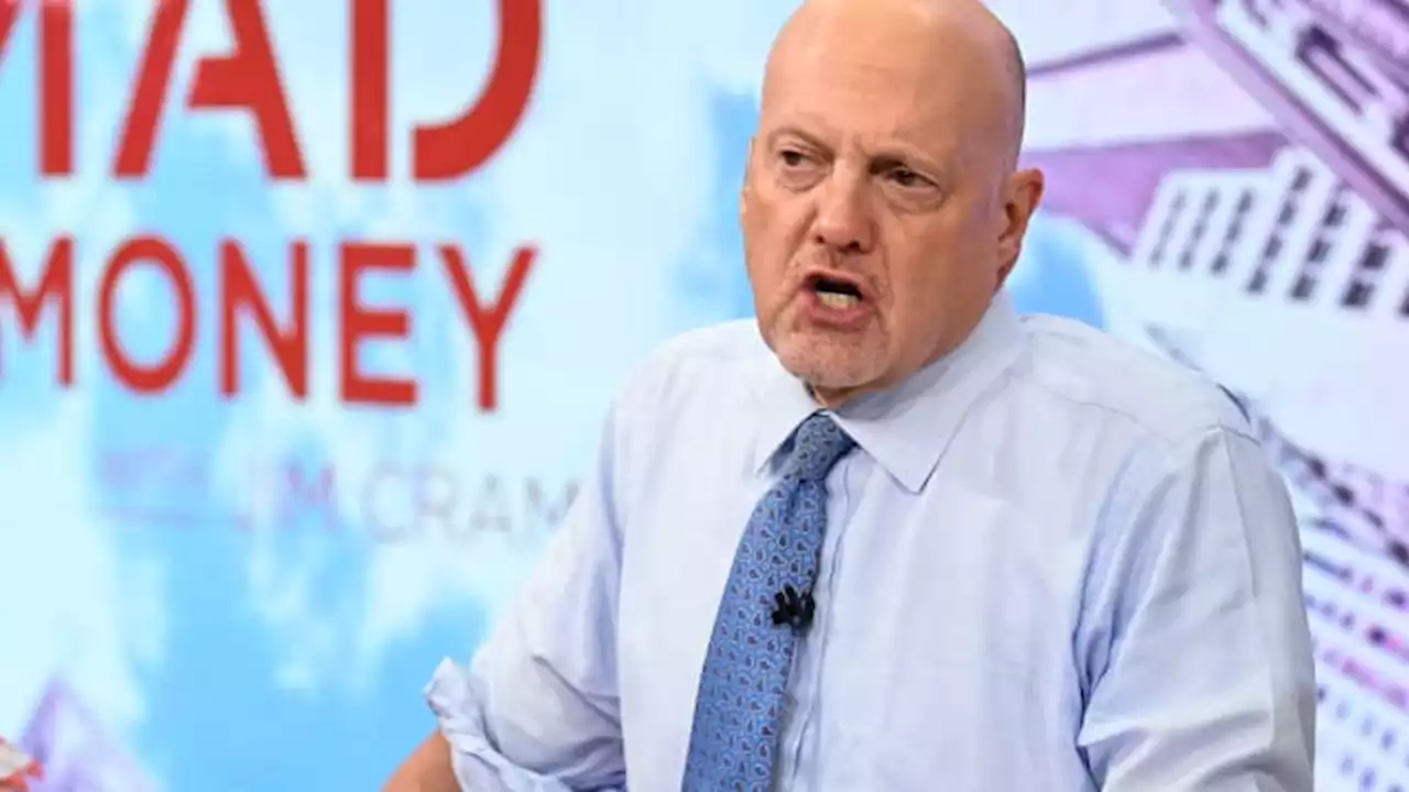 Cramer explains stock moves after debt downgrade, tells investors to raise cash and curb bullishness