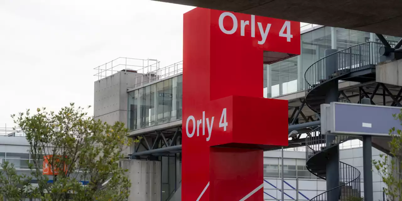 «Pagaille» et «retards significatifs» à l'aéroport d'Orly après une panne du système de bagages