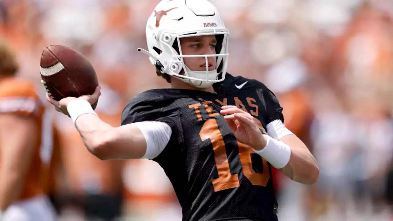 Texas QB Arch Manning sets auction record after autographed trading card released